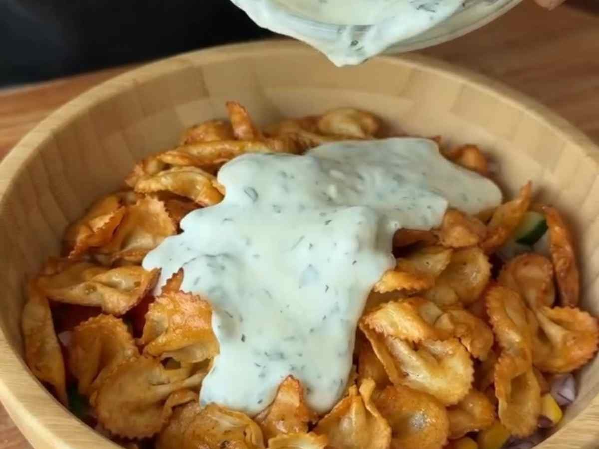 Salada Crocante com Macarrão