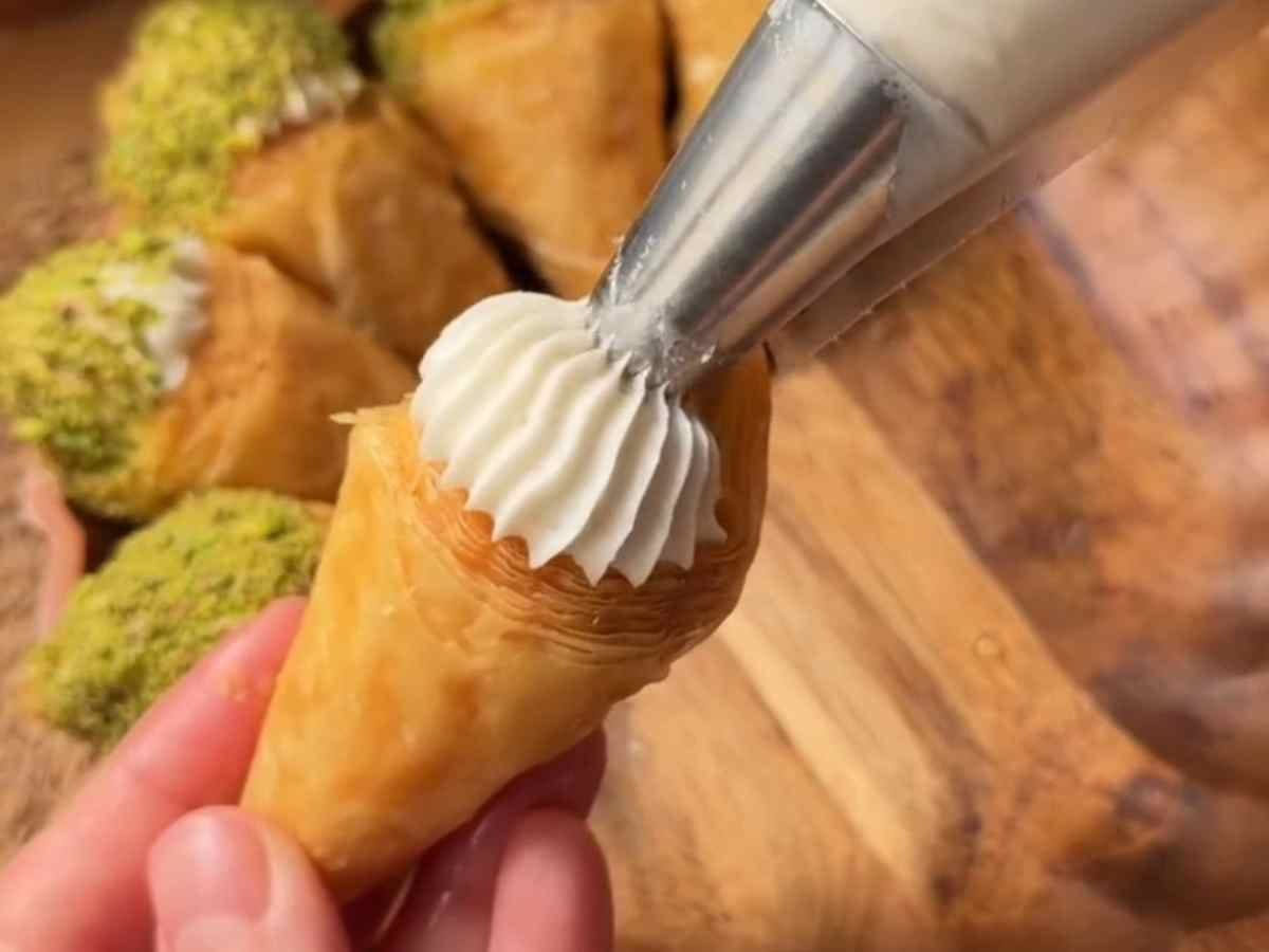 O segredo da Sobremesa Turca que derrete na boca: Você nunca viu uma Baklava assim!